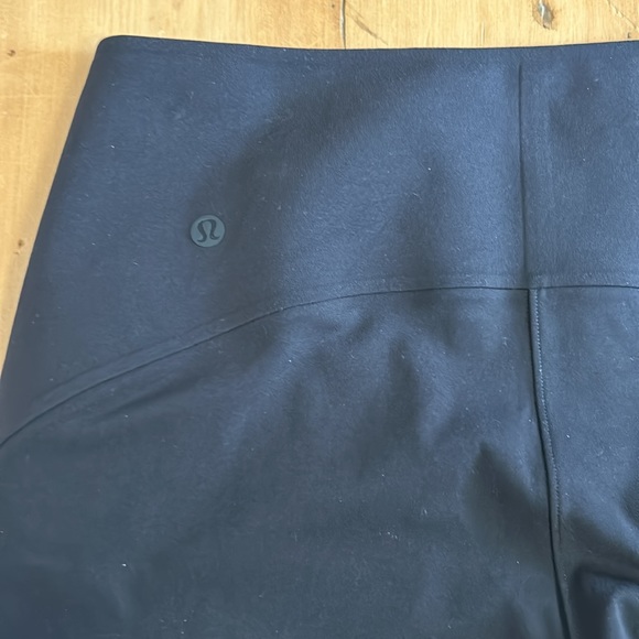 Lululemon pants - Picture 5 of 8